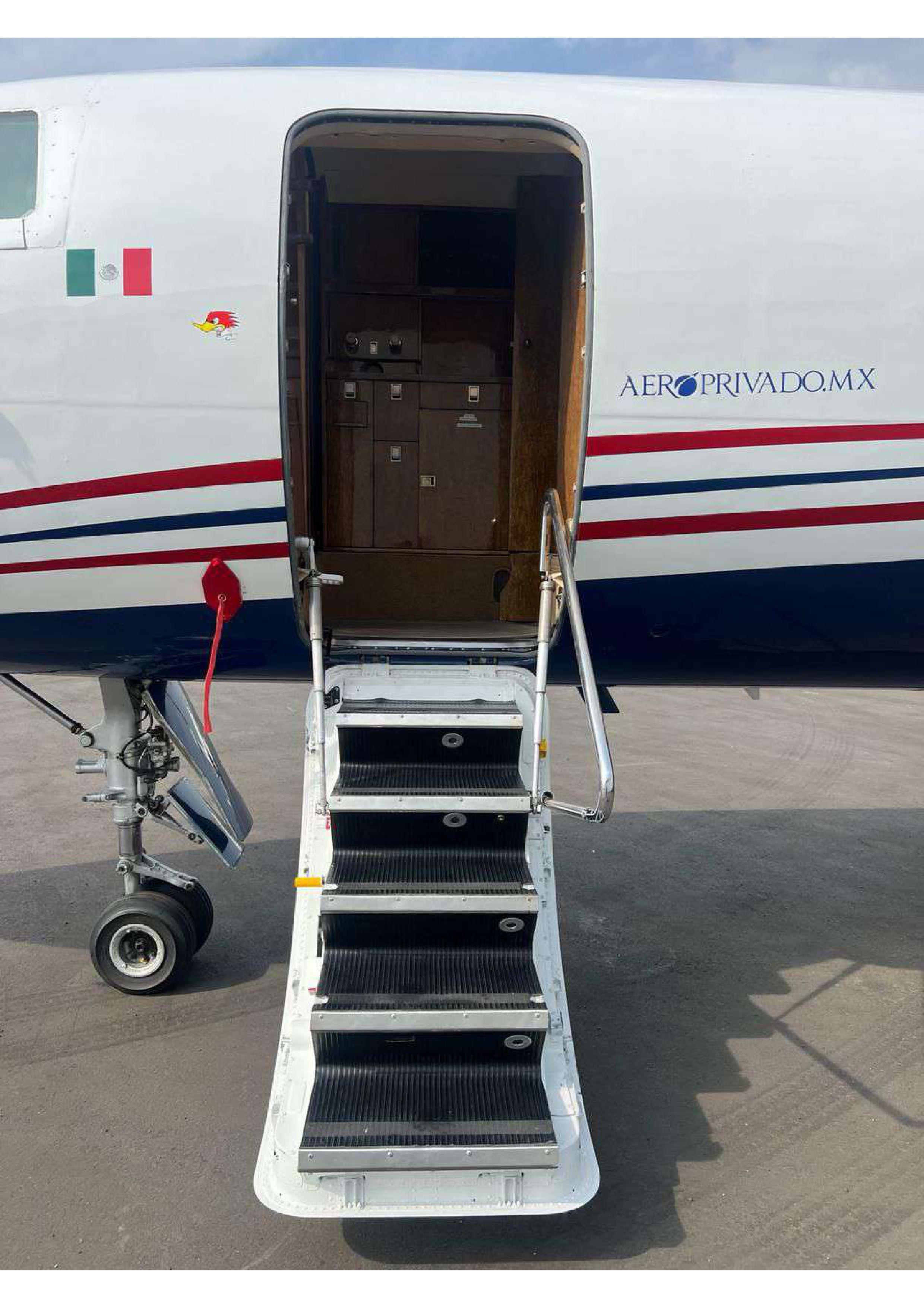 Falcon 50 3