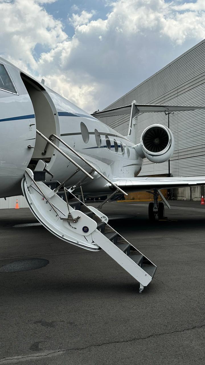 Gulfstream IV 4