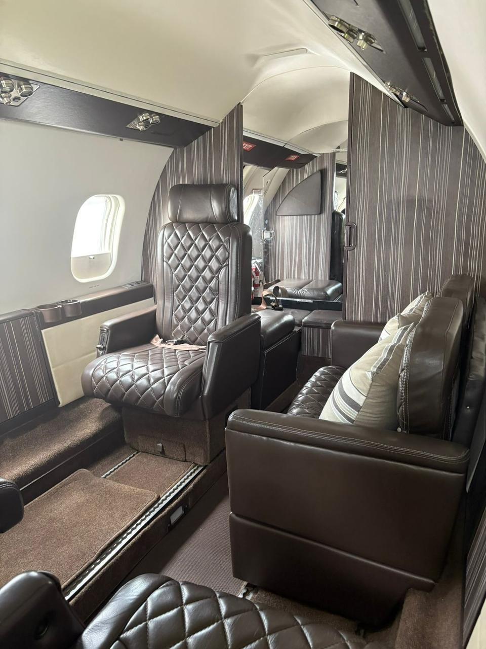 Learjet 55 1